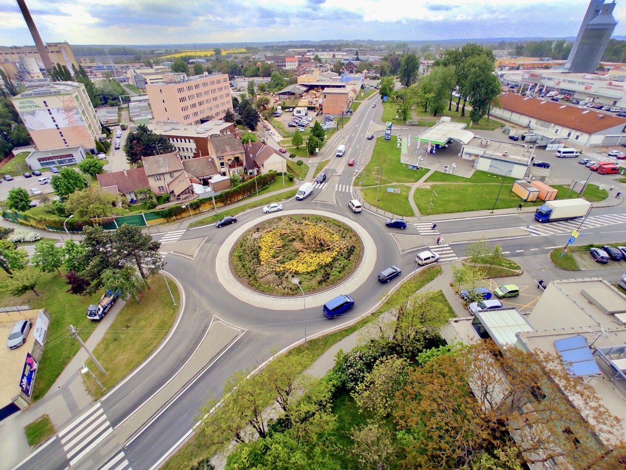 Hodonín – oprava okružní křižovatky v ul. Anenská - Wegen- en bruggenbouw